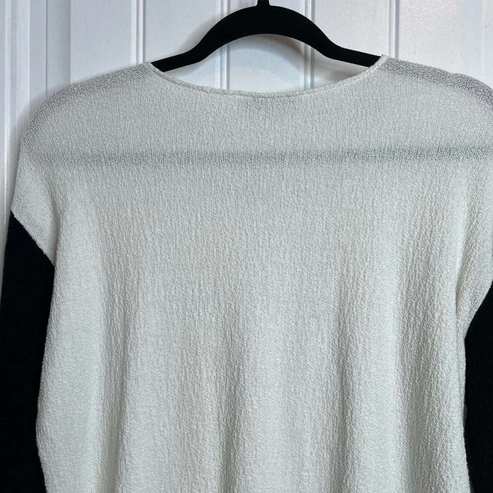 Margaret Winters Colorblocked Sweater. Size Large.‎